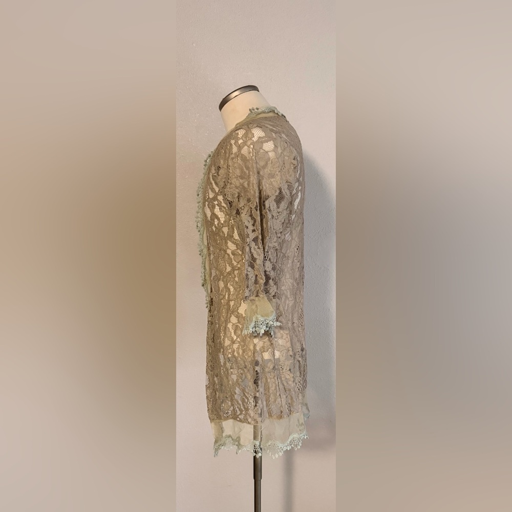 Urban Mango Bohemian Lace Women's Tunic in Beige and Cream Large - Picture 2 of 7